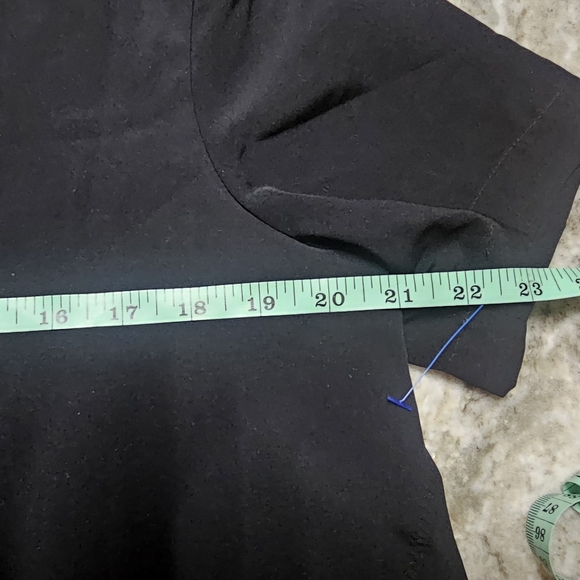 Simply Vera Vera Wang Black Short Sleeve Embellished Jewel Neck Top Size Large - Picture 8 of 10